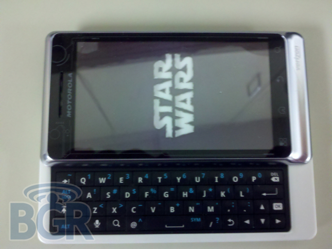 Motorola-DROID-R2D2-1