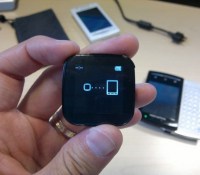 Le micro-écran de Sony Ericsson : prise en main des LiveView pour Android