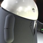 Un Bugdroid sur son 31 dans une publicité pour le Samsung Galaxy S « Armani » Un Bugdroid sur son 31 dans une publicité pour le Samsung Galaxy S « Armani »