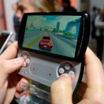 Découverte vidéo du Sony Ericsson Xperia Play, entre la console et le smartphone Découverte vidéo du Sony Ericsson Xperia Play, entre la console et le smartphone