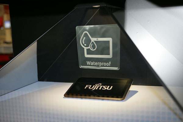 android-fujitsu-arrows-tab-1