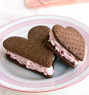 martha-stewart-ice-cream-sandwich-recipe-10-9-2006