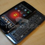 Le Motorola Droid 4 en photos
