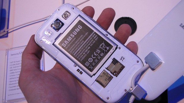 samsung-galaxy-s3-dos-back-battery-batterie