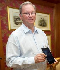 B_ERIC_SCHMIDT-205x240