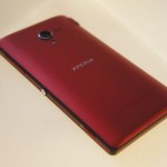 Le smartphone Xperia ZL de Sony se pare d’une robe rouge Le smartphone Xperia ZL de Sony se pare d’une robe rouge