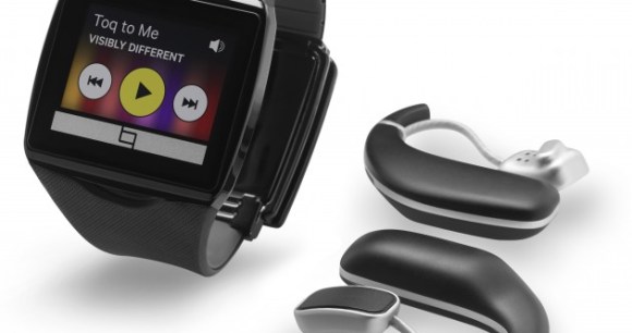 083013_TOQ watch headsets black 083013_TOQ watch headsets black
