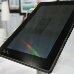 Prises en main des tablettes Kobo Arc 7 et Kobo Arc 7 HD Prises en main des tablettes Kobo Arc 7 et Kobo Arc 7 HD