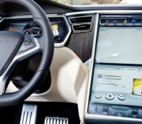 tableau-de-bord-de-la-tesla-model-s