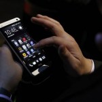 HTC One : SFR confirme aussi du KitKat pour début février !