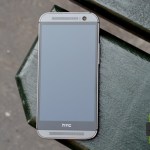 HTC One (M8) : pourquoi une bande noire sous l’écran du HTC One (M8) ? HTC One (M8) : pourquoi une bande noire sous l’écran du HTC One (M8) ?
