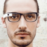 Google Glass : fuite d'infos concernant une version en test Google Glass : fuite d'infos concernant une version en test