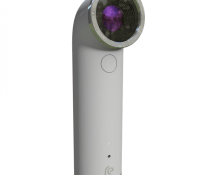 HTC RE