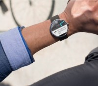 Moto 360)