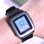 La Pebble Time voit la vie en couleurs et affole les compteurs La Pebble Time voit la vie en couleurs et affole les compteurs