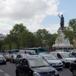 Les kits mains libres sont maintenant interdits en voiture, à moto, et à vélo Les kits mains libres sont maintenant interdits en voiture, à moto, et à vélo