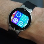 Test de l&rsquo;Alcatel One Touch Watch, mi-montre, mi-tracker d&rsquo;activités