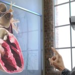 Microsoft souhaite que son casque HoloLens serve à la formation des étudiants Microsoft souhaite que son casque HoloLens serve à la formation des étudiants