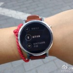 Motorola Moto 360 (2e gen) : les deux formats aperçus portés au poignet Motorola Moto 360 (2e gen) : les deux formats aperçus portés au poignet