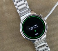 huawei-watch-charging