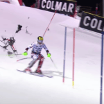 Un skieur échappe de peu à la chute d&rsquo;un drone en plein direct