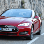 Tesla Model S : 539 cv, 3 secondes, 1G, et nous à l’intérieur Tesla Model S : 539 cv, 3 secondes, 1G, et nous à l’intérieur