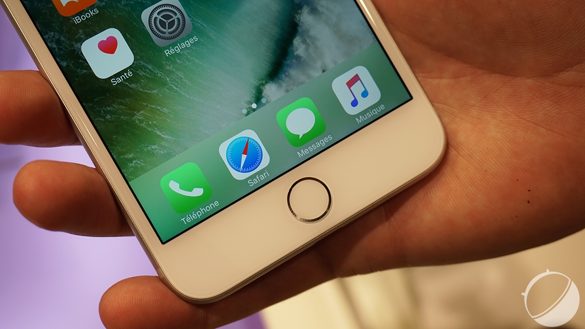 iPhone 7 7