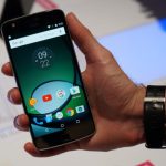 Prise en main du Lenovo Moto Z Play, il se démarque de la concurrence Prise en main du Lenovo Moto Z Play, il se démarque de la concurrence