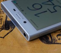 Sony Xperia X Compact 8
