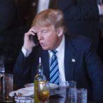 Tech’spresso : Trump et son Galaxy, un MWC qui s’annonce calme et LineageOS rooté Tech’spresso : Trump et son Galaxy, un MWC qui s’annonce calme et LineageOS rooté
