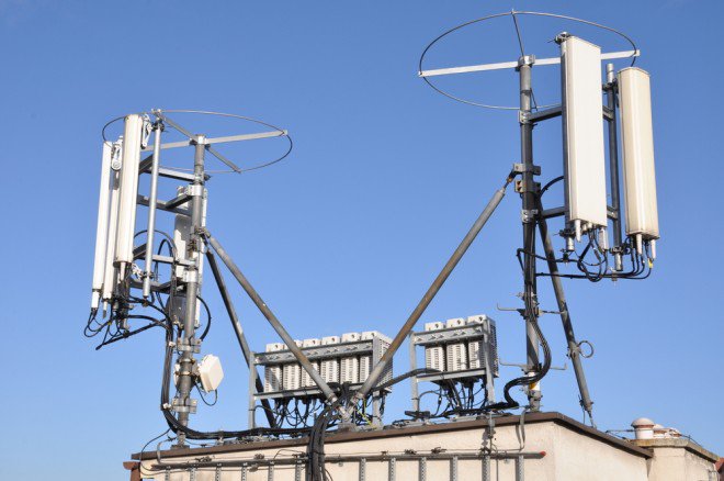 antenne-relai-telephone-portable-660x438