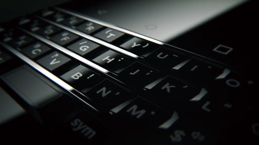 tcl-tease-blackberry-mercury-clavier-ces-2017