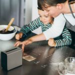 Sony Xperia Touch : le tableau en liège du futur enfin lancé au MWC 2017