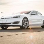 Tesla Model S P100D : 1,4 G et 0 à 60 mph en 2,28 s, nouveaux records mondiaux Tesla Model S P100D : 1,4 G et 0 à 60 mph en 2,28 s, nouveaux records mondiaux