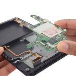iFixit démonte la Nintendo Switch, 4 Go de RAM et une batterie facilement remplaçable iFixit démonte la Nintendo Switch, 4 Go de RAM et une batterie facilement remplaçable