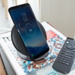 Galaxy S8 : on a testé le chargeur sans fil qui vous fait oublier la recharge Galaxy S8 : on a testé le chargeur sans fil qui vous fait oublier la recharge