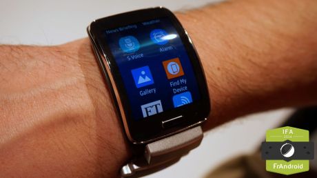 Galaxy-Gear-S-IFA-0010
