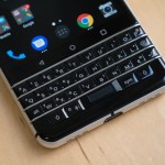 BlackBerry ou BlackBerry ? Pour elle, le clavier physique est une obligation BlackBerry ou BlackBerry ? Pour elle, le clavier physique est une obligation