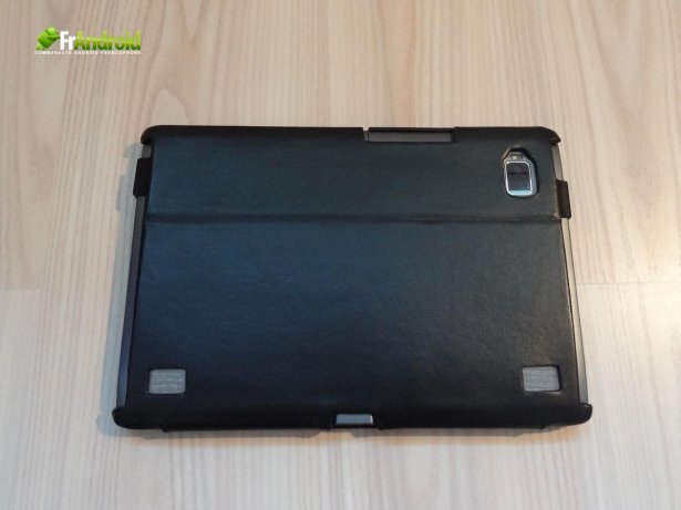 housse-noreve-vs-etui-noname03