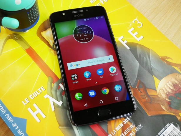 lenovo-moto-e4-7