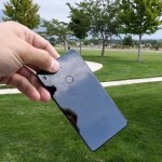 Crash test : l’Essential Phone en céramique résiste-t-il aux chutes ? Crash test : l’Essential Phone en céramique résiste-t-il aux chutes ?