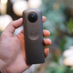 Aperçu de la Ricoh Theta V, une caméra sphérique sous Android Aperçu de la Ricoh Theta V, une caméra sphérique sous Android