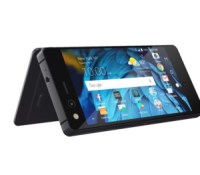 zte-axon-m-folded
