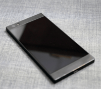 razer-phone-illustration-1
