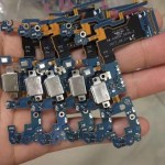 Samsung Galaxy S9 (Plus) : une pièce détachée corrobore la présence du port jack Samsung Galaxy S9 (Plus) : une pièce détachée corrobore la présence du port jack