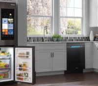 rsi-ctt-lifestylewhitecabinetsfamilyhubopen-1440-refrigerators-063016