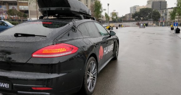 huawei-road-reader-porsche-panamera-0 huawei-road-reader-porsche-panamera-0