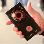RED Hydrogen One : le smartphone à écran holographique passe entre les mains de la presse RED Hydrogen One : le smartphone à écran holographique passe entre les mains de la presse