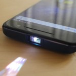 Prise en main du Logicom Volt-R, le smartphone équipé d’un picoprojecteur Prise en main du Logicom Volt-R, le smartphone équipé d’un picoprojecteur