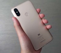 xiaomi-mi-a2-prise-main-02